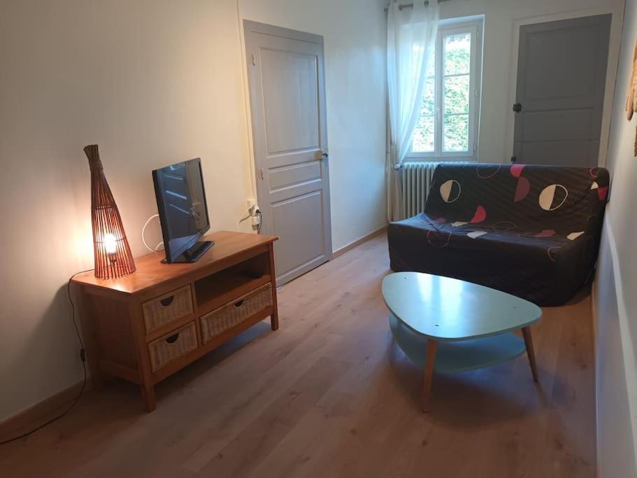 Maison De Campagne Lindry ภายนอก รูปภาพ